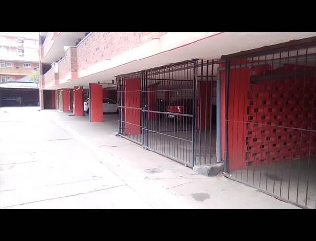 3 BEDROOM APARTMENT FOR SALE IN SUNNYSIDE